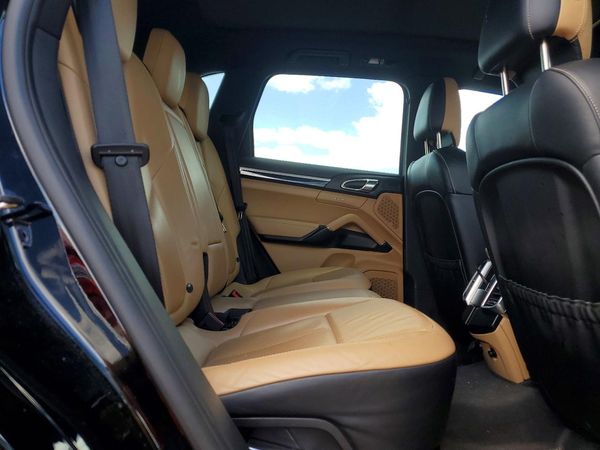 2014 PORSCHE CAYENNE — PSRS