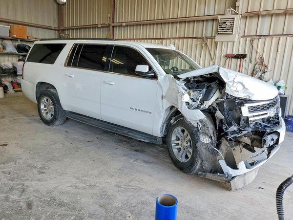 2018 CHEVROLET SUBURBAN LT — Passenger 3/4