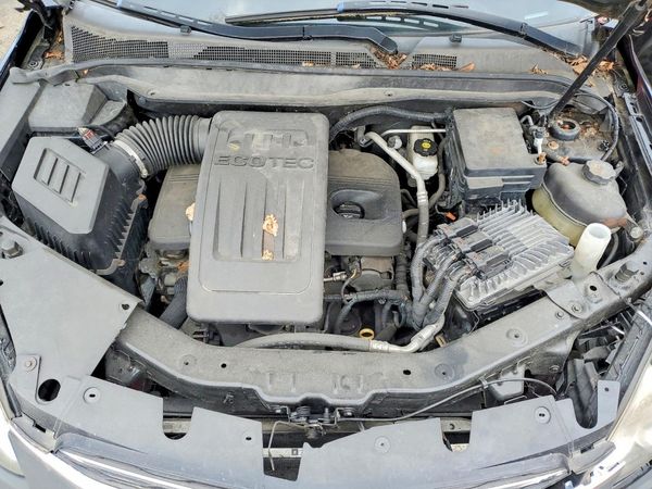 2017 CHEVROLET EQUINOX LT / FL — Engine bay