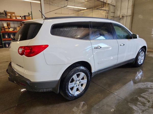 2012 CHEVROLET TRAVERSE LT