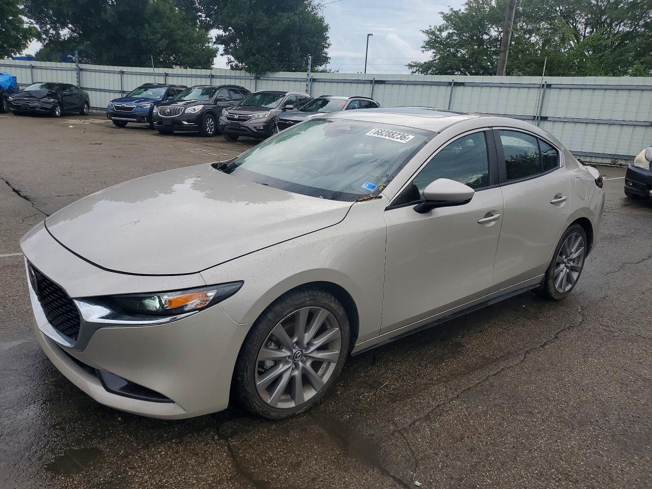 2024 MAZDA 3 Preferred Package — Front 3/4