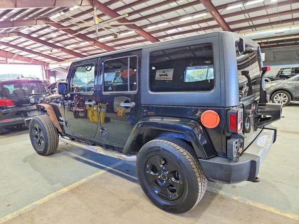 2012 JEEP WRANGLER Sahara