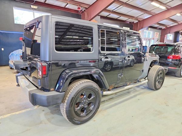 2012 JEEP WRANGLER Sahara