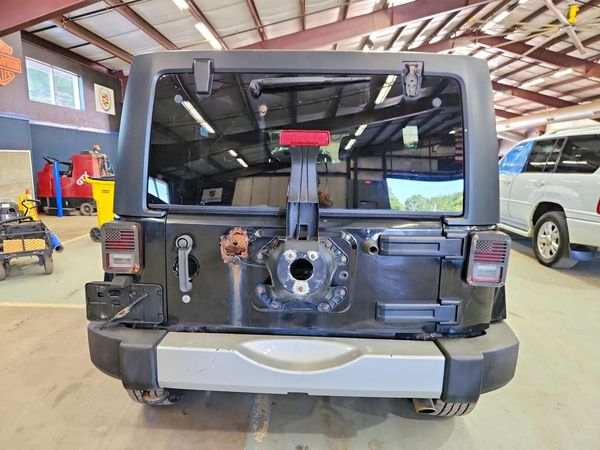 2012 JEEP WRANGLER Sahara