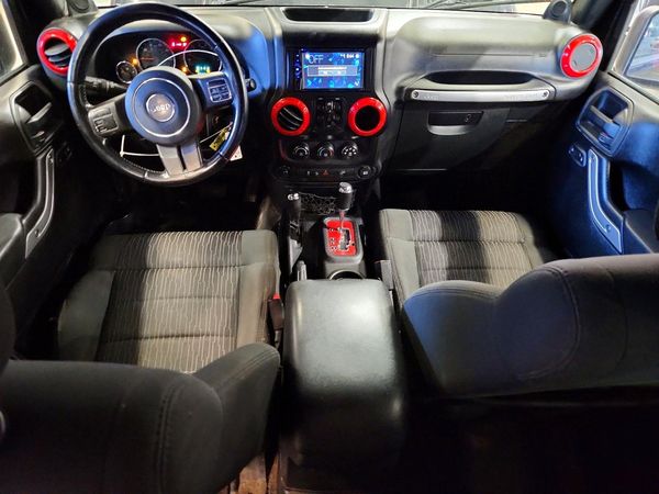 2012 JEEP WRANGLER Sahara