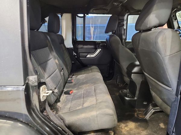 2012 JEEP WRANGLER Sahara