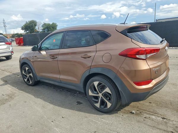 2016 HYUNDAI TUCSON