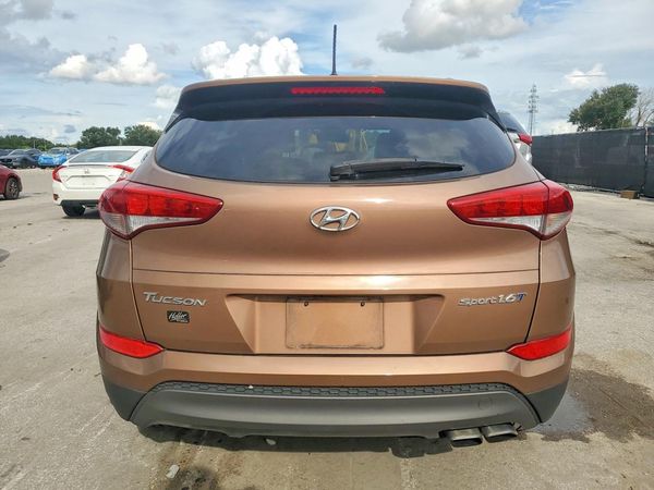 2016 HYUNDAI TUCSON