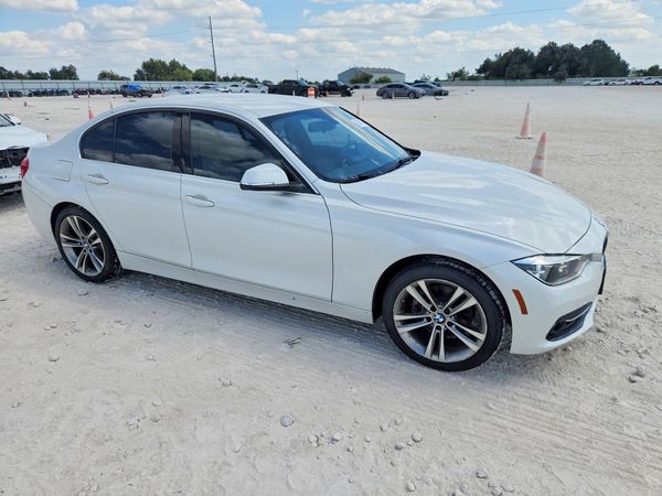 2018 BMW 330 — Passenger 3/4
