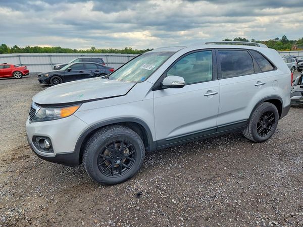 2013 KIA SORENTO