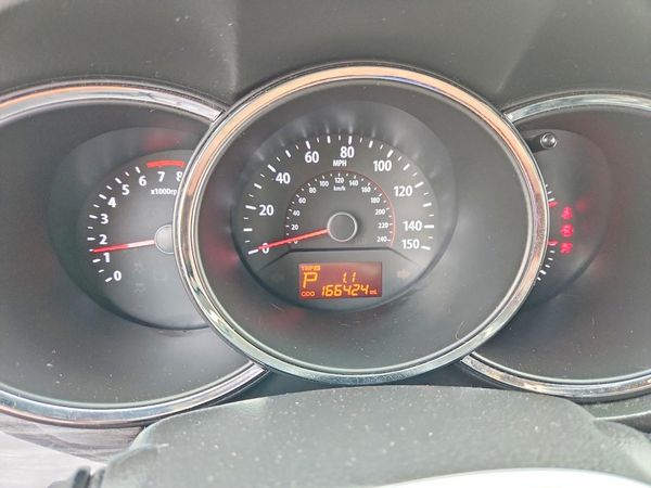 2013 KIA SORENTO Base / LX