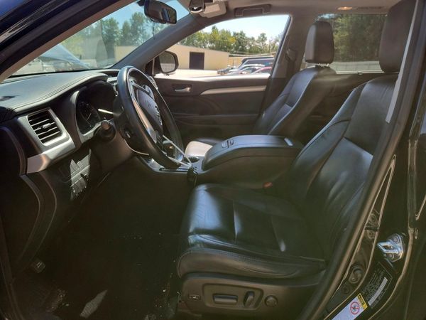 2016 TOYOTA HIGHLANDER