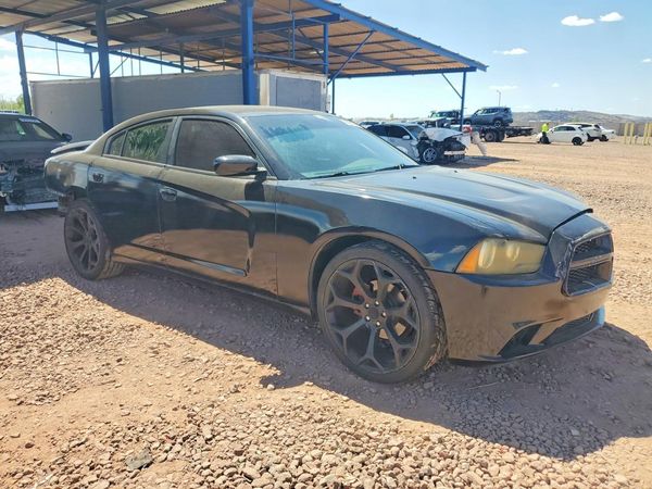2012 DODGE CHARGER SE