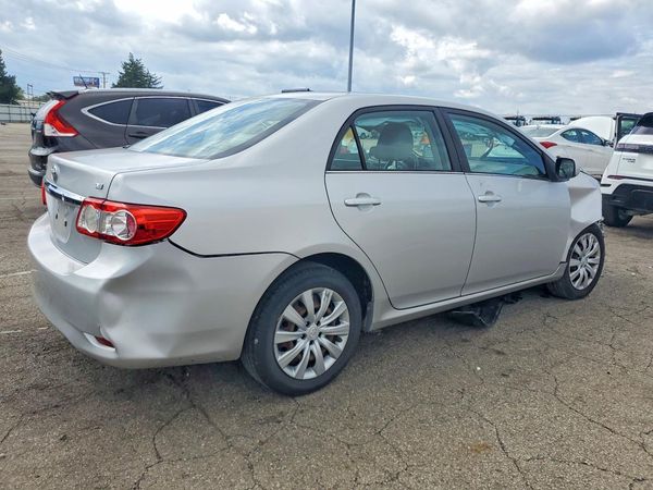 2013 TOYOTA COROLLA