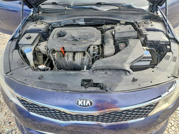 2017 KIA OPTIMA — Engine bay