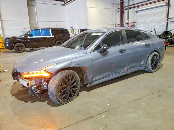 2022 KIA K5