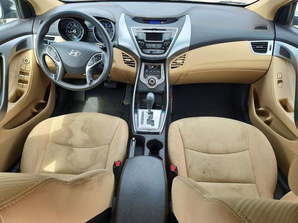 2013 HYUNDAI ELANTRA