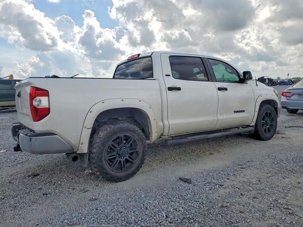 2018 TOYOTA TUNDRA