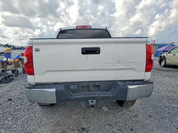 2018 TOYOTA TUNDRA