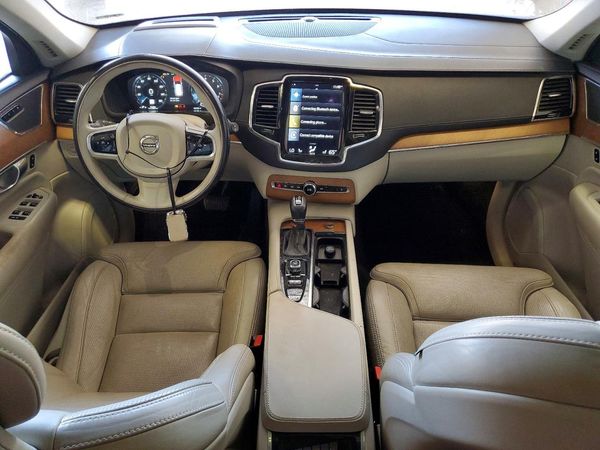 2018 VOLVO XC90 Inscription