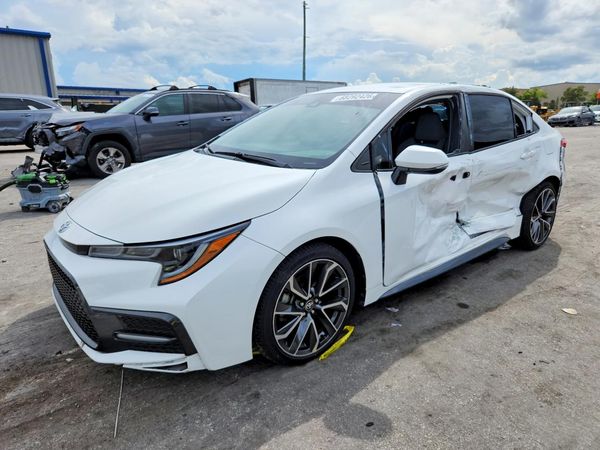 2022 TOYOTA COROLLA