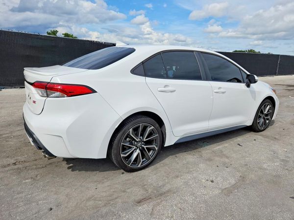2022 TOYOTA COROLLA