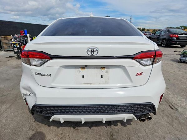 2022 TOYOTA COROLLA