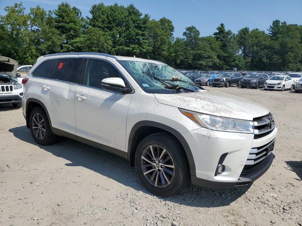 2019 TOYOTA HIGHLANDER SE/XLE