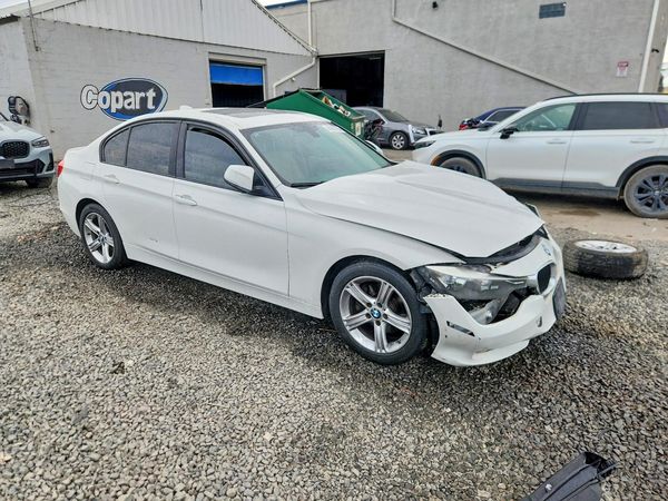 2014 BMW 3 SERIES — Passenger 3/4