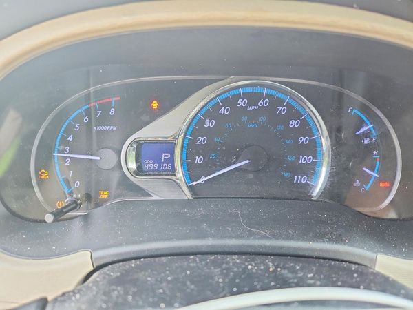 2012 TOYOTA SIENNA