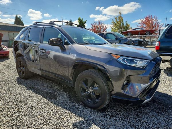 2019 TOYOTA RAV4 XSE HV 4WD