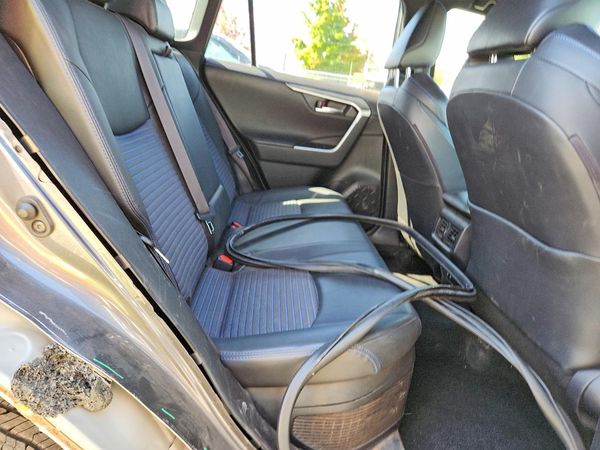 2019 TOYOTA RAV4 XSE HV 4WD