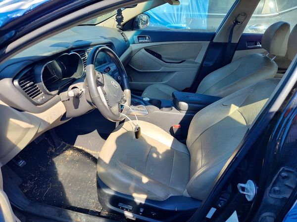 2013 KIA OPTIMA LX — DENT