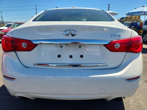 2015 INFINITI Q50