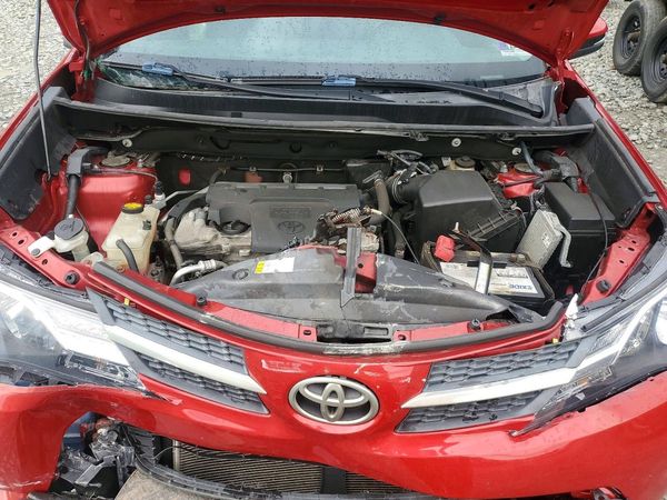 2015 TOYOTA RAV4