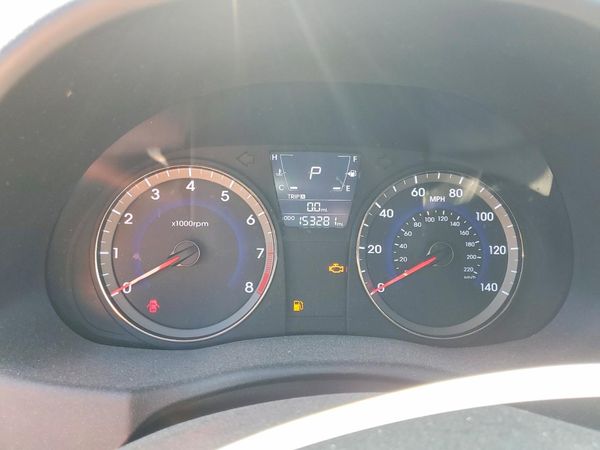 2014 HYUNDAI ACCENT