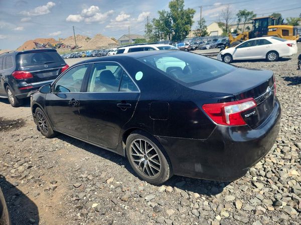 2014 TOYOTA CAMRY SOLA Hybrid