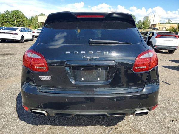 2014 PORSCHE CAYENNE
