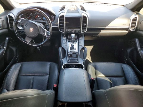 2014 PORSCHE CAYENNE