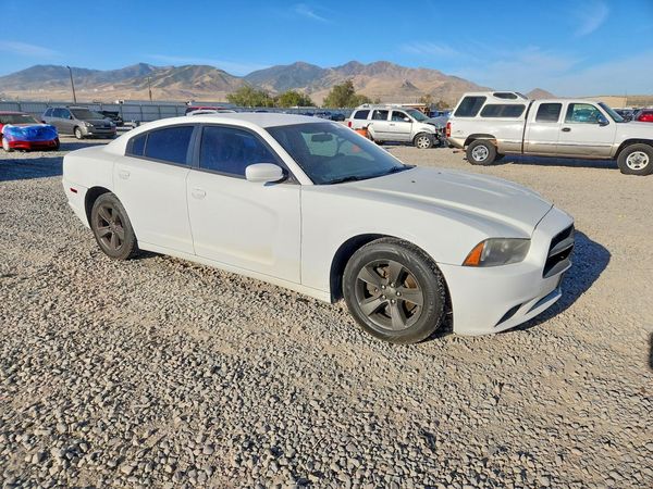 2014 DODGE CHARGER SE