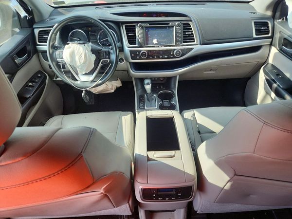 2017 TOYOTA HIGHLANDER — CKPT