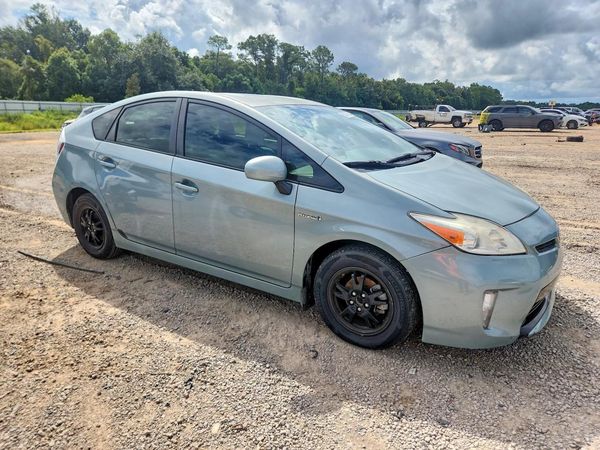 2014 TOYOTA PRIUS