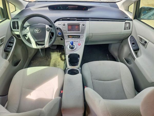 2014 TOYOTA PRIUS