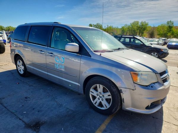 2013 DODGE GRAND CARAVAN