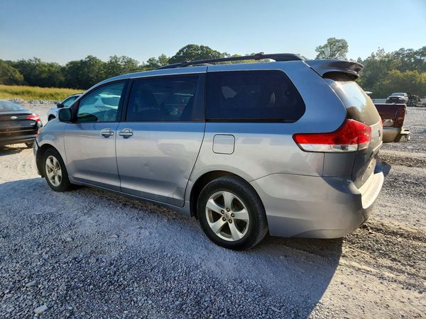 2013 TOYOTA SIENNA — DSRA