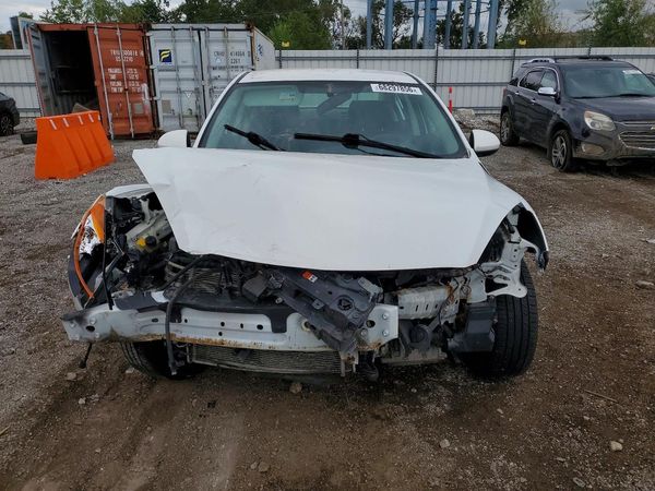 2013 MAZDA 3