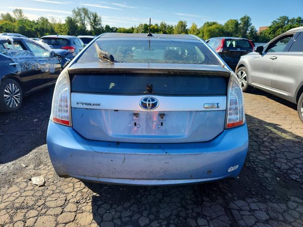 2014 TOYOTA PRIUS