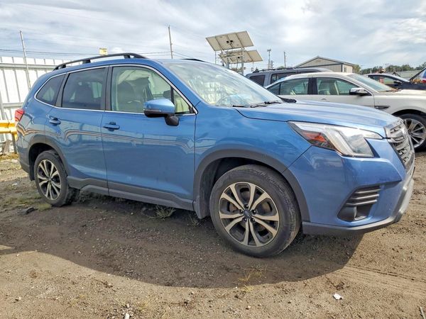 2023 SUBARU FORESTER