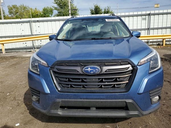 2023 SUBARU FORESTER
