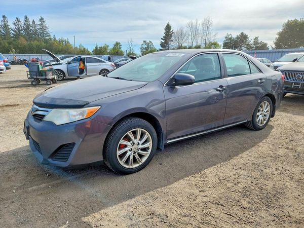 2014 TOYOTA CAMRY — DSFA — Front 3/4